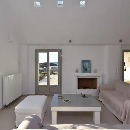Acqua - Gorgeous Pool Villa, Stunning Sea Views, Helipad! * Parasporos