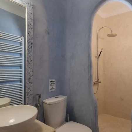 Acqua - Gorgeous Pool Villa, Stunning Sea Views, Helipad! Parasporos