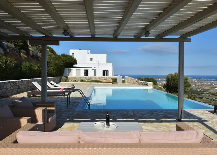 Villa Acqua - Gorgeous Pool Villa, Stunning Sea Views, Helipad!
