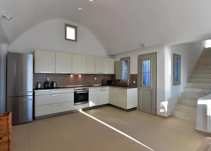 Acqua - Gorgeous Pool Villa, Stunning Sea Views, Helipad! *