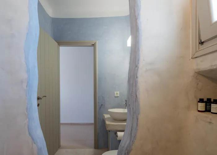 Villa Acqua - Gorgeous Pool Villa, Stunning Sea Views, Helipad! *