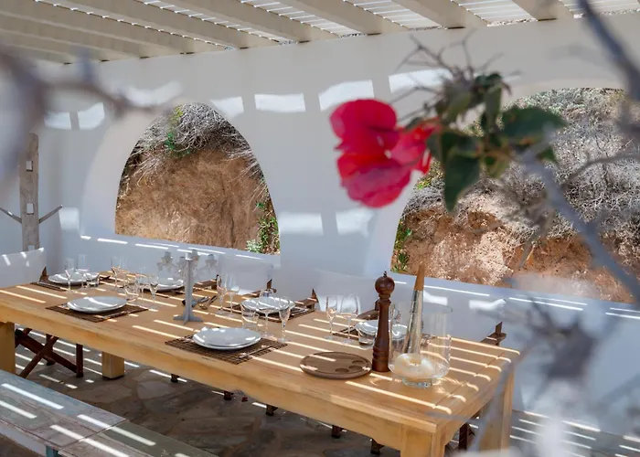 Acqua - Gorgeous Pool Villa, Stunning Sea Views, Helipad! Villa