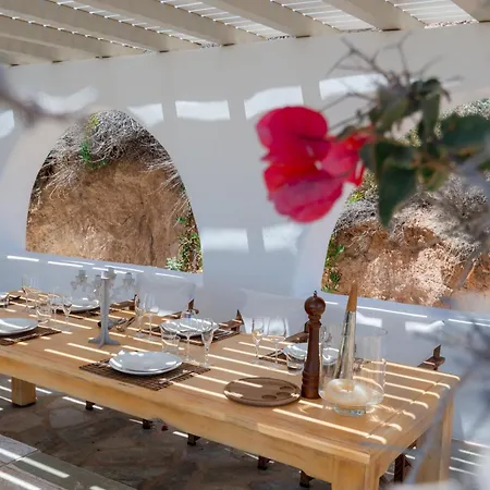 Acqua - Gorgeous Pool Villa, Stunning Sea Views, Helipad! Villa