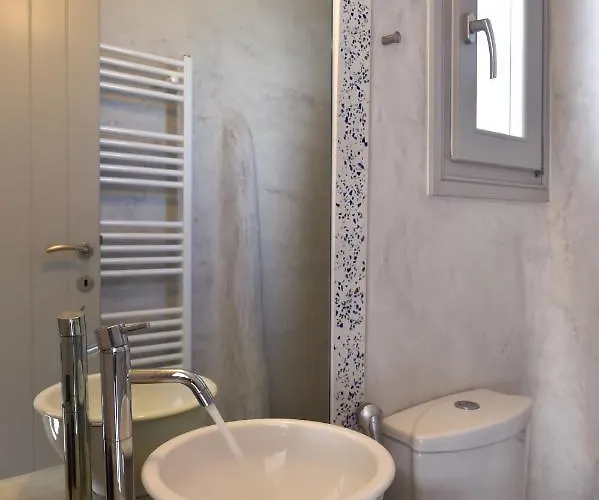 Acqua - Gorgeous Pool Villa, Stunning Sea Views, Helipad! Vila