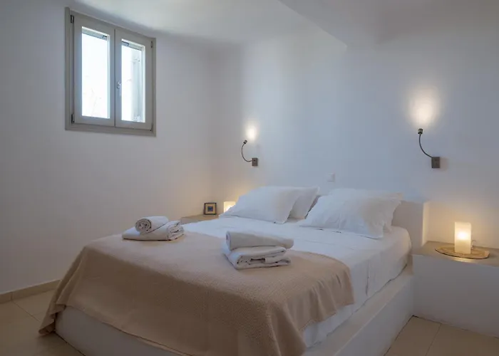 Acqua - Gorgeous Pool Villa, Stunning Sea Views, Helipad!