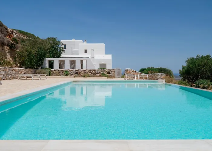 Vila Acqua - Gorgeous Pool Villa, Stunning Sea Views, Helipad!